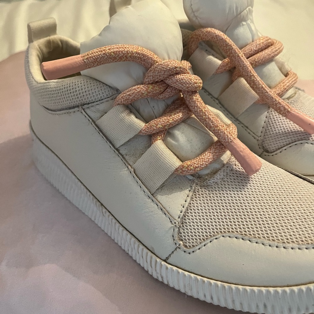 Sorel  Puffy Sneakers